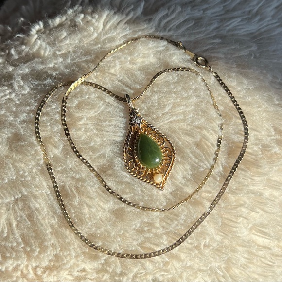 Vintage Jade Necklace - Picture 1 of 8